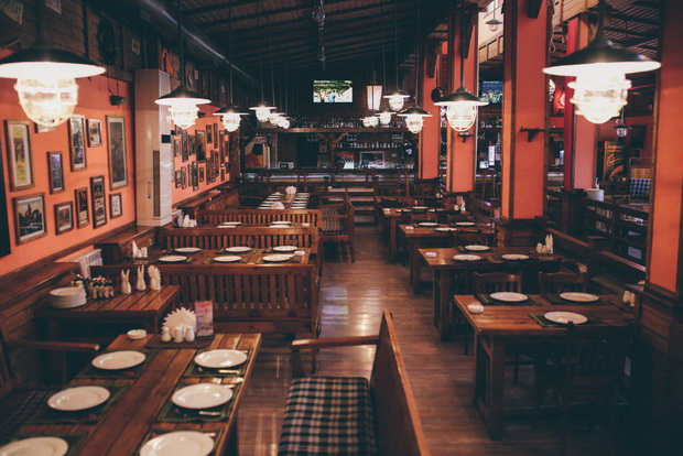Peggy’s Bar & Grill
