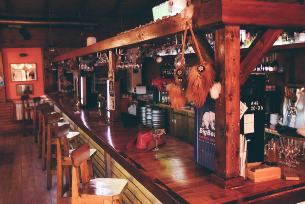 Peggy’s Bar & Grill